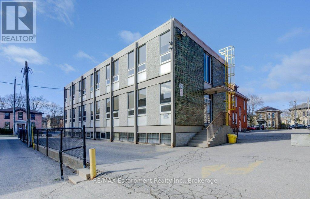 70 CHATHAM STREET