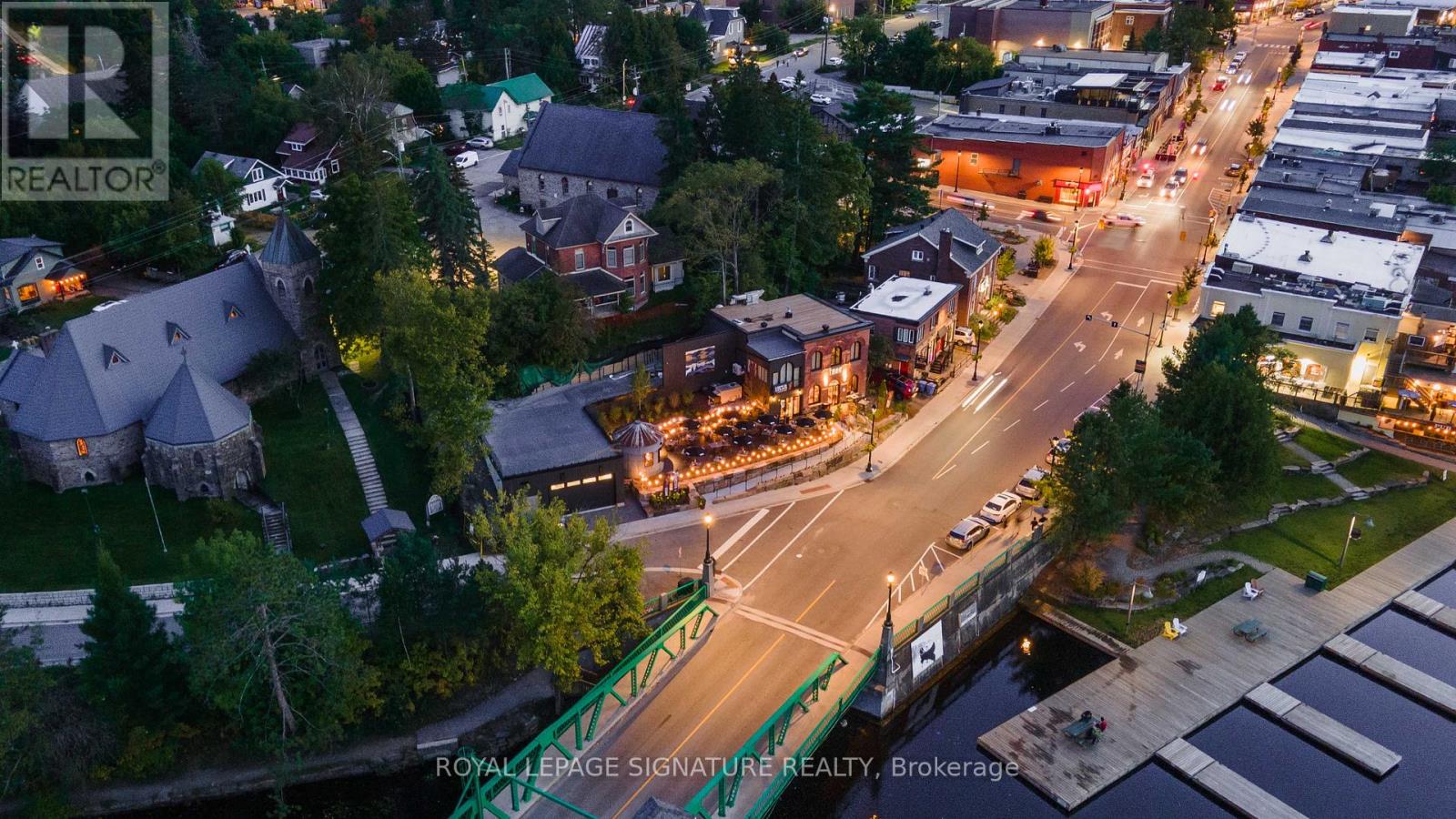 93 MAIN STREET E