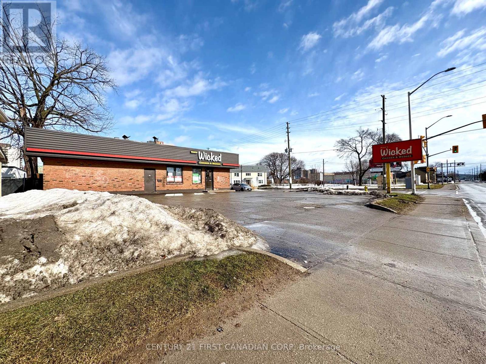 466 HORTON STREET E