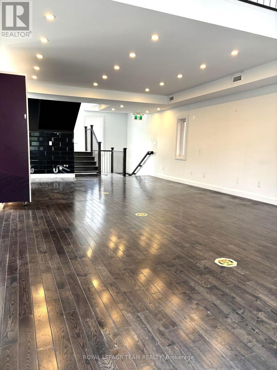 551 SOMERSET STREET W