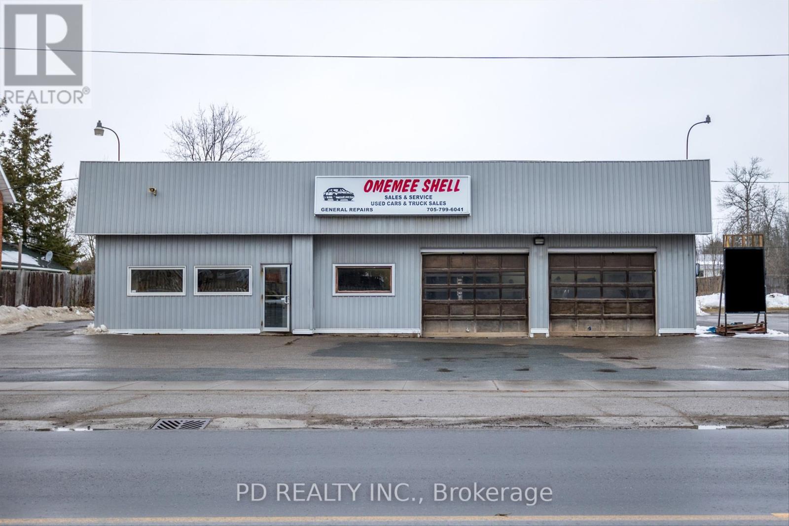 73 KING STREET E