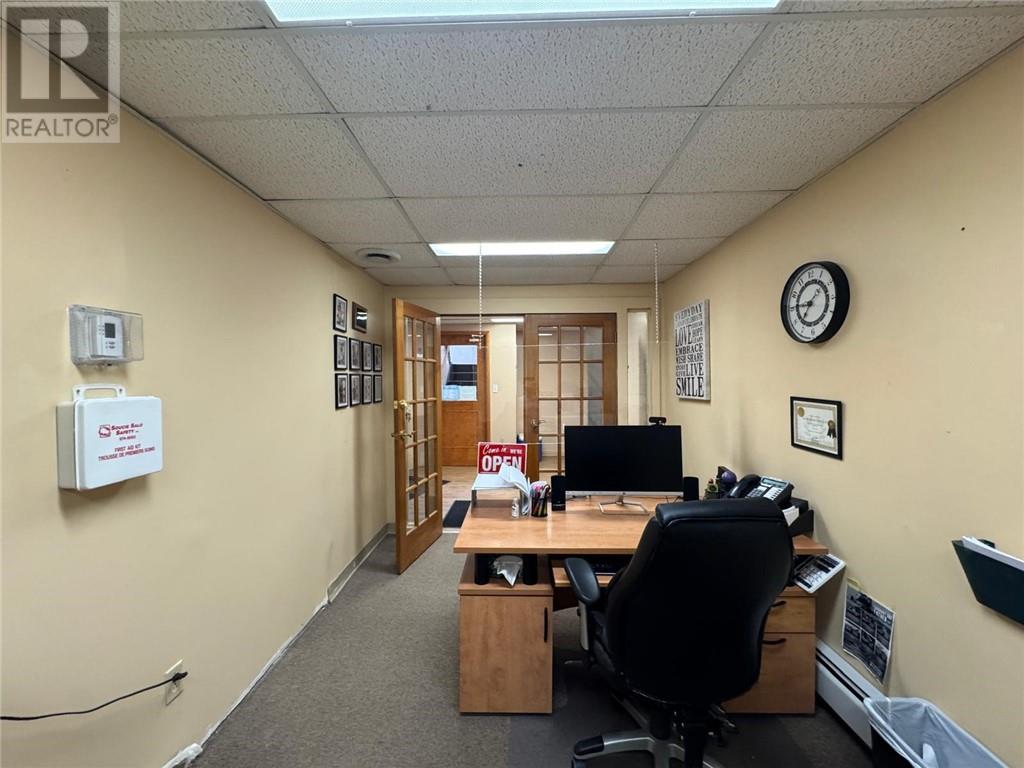 1894 LASALLE Boulevard Unit# 3