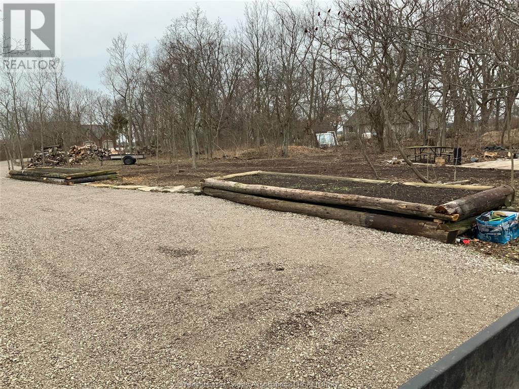 587 HENDERSON ROAD