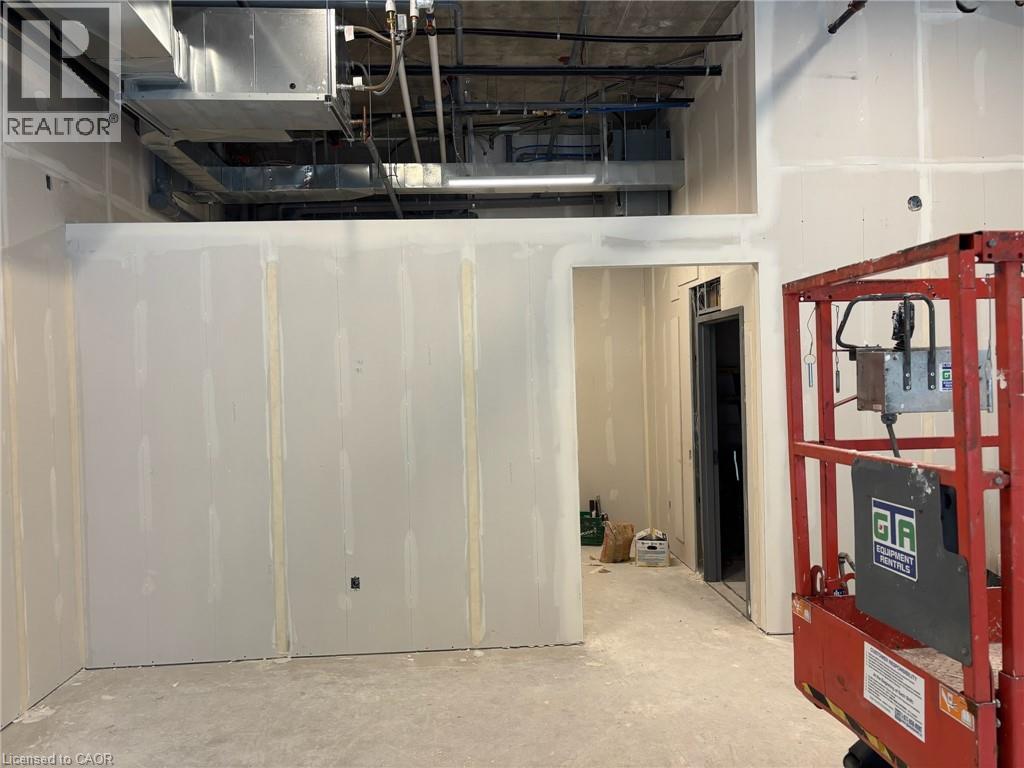 2060 LAKESHORE Road Unit# 111
