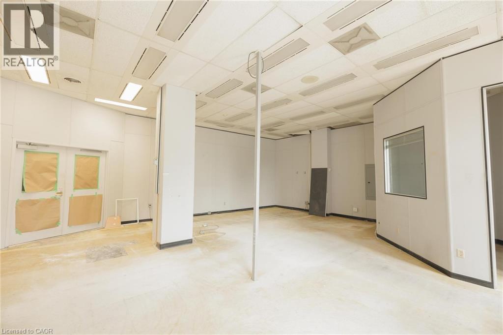 30 DUKE Street W Unit# 110
