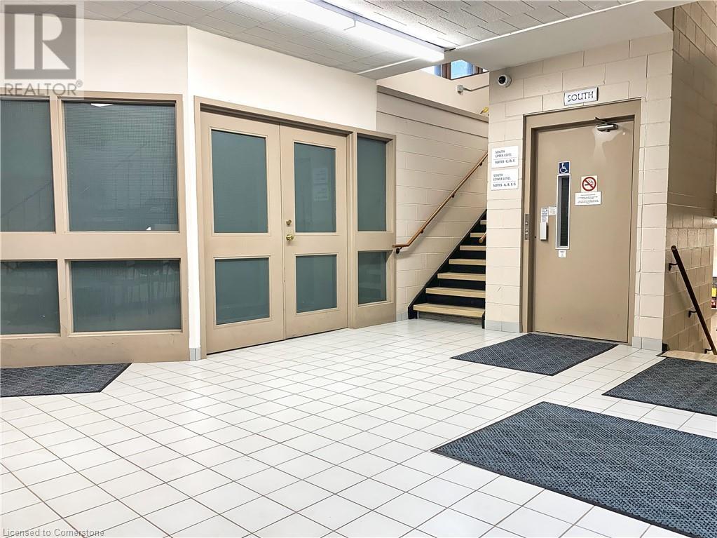 165 PLYMOUTH Road Unit# P
