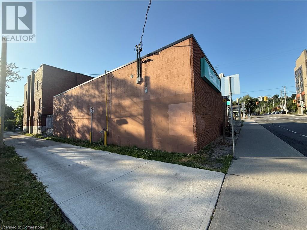 331 DUNDURN Street S