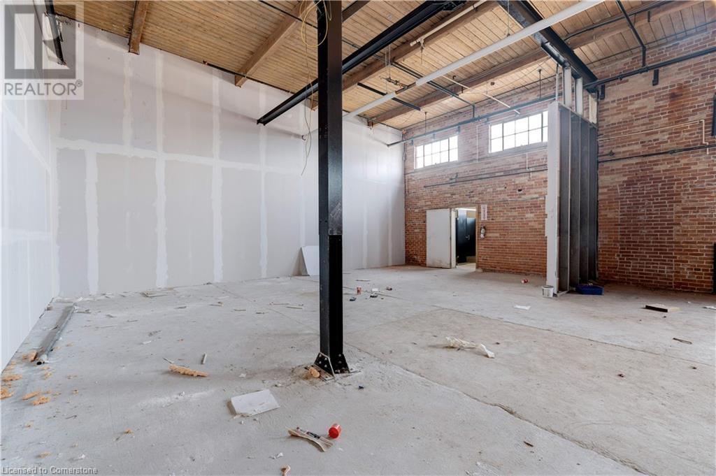 111 SHERWOOD Drive Unit# 8