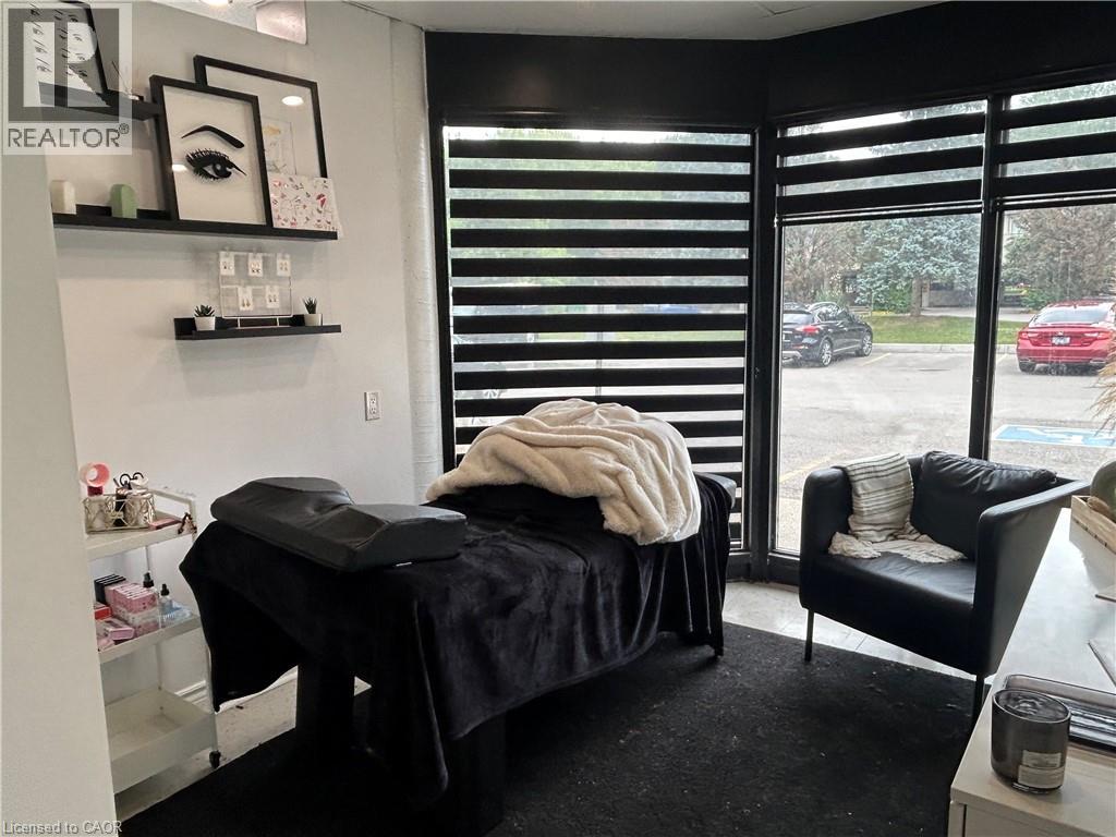 48 QUEEN Street E Unit# 8/9