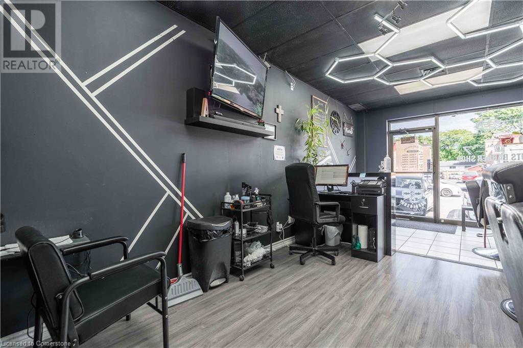 720 UPPER JAMES Street Unit# 5