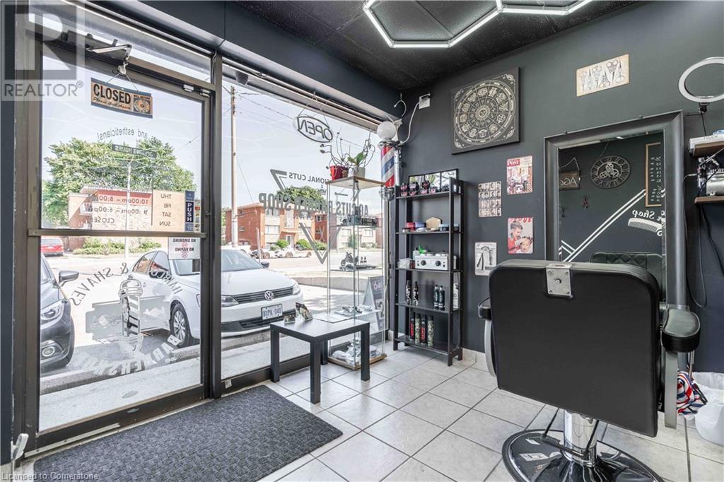 720 UPPER JAMES Street Unit# 5