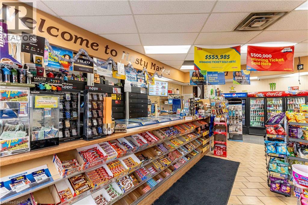 255 HIGHVIEW Drive Unit# 1