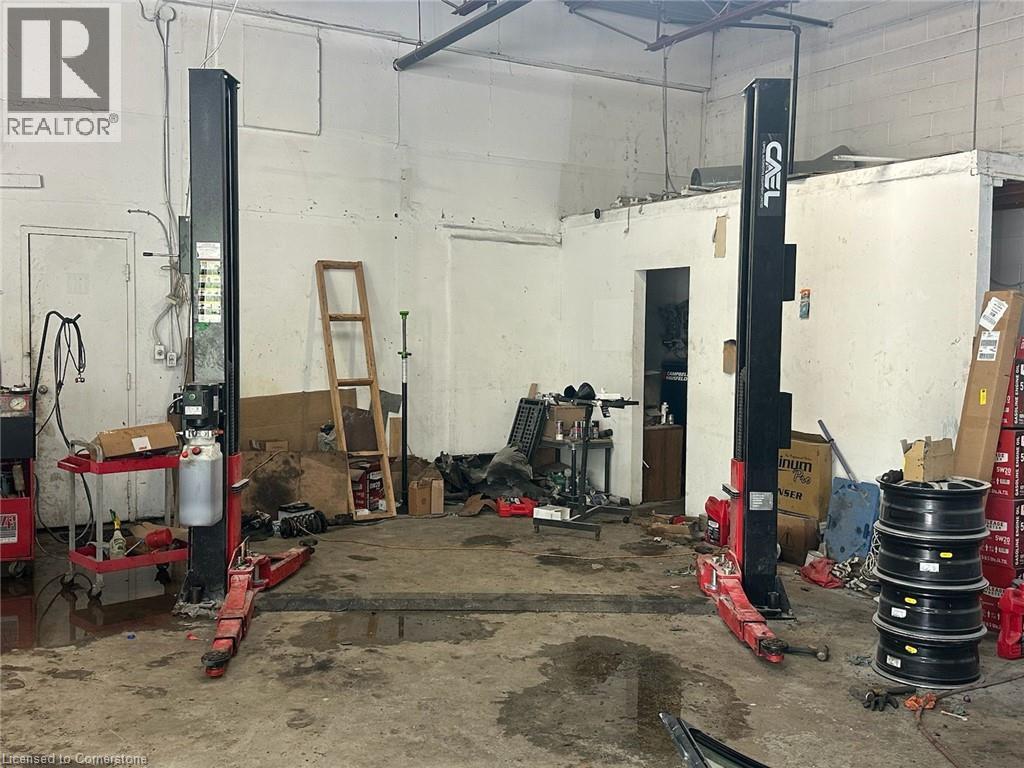 333 ELGIN Street N Unit# A2