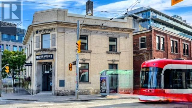 2ND FLOOR – 541 QUEEN STREET E