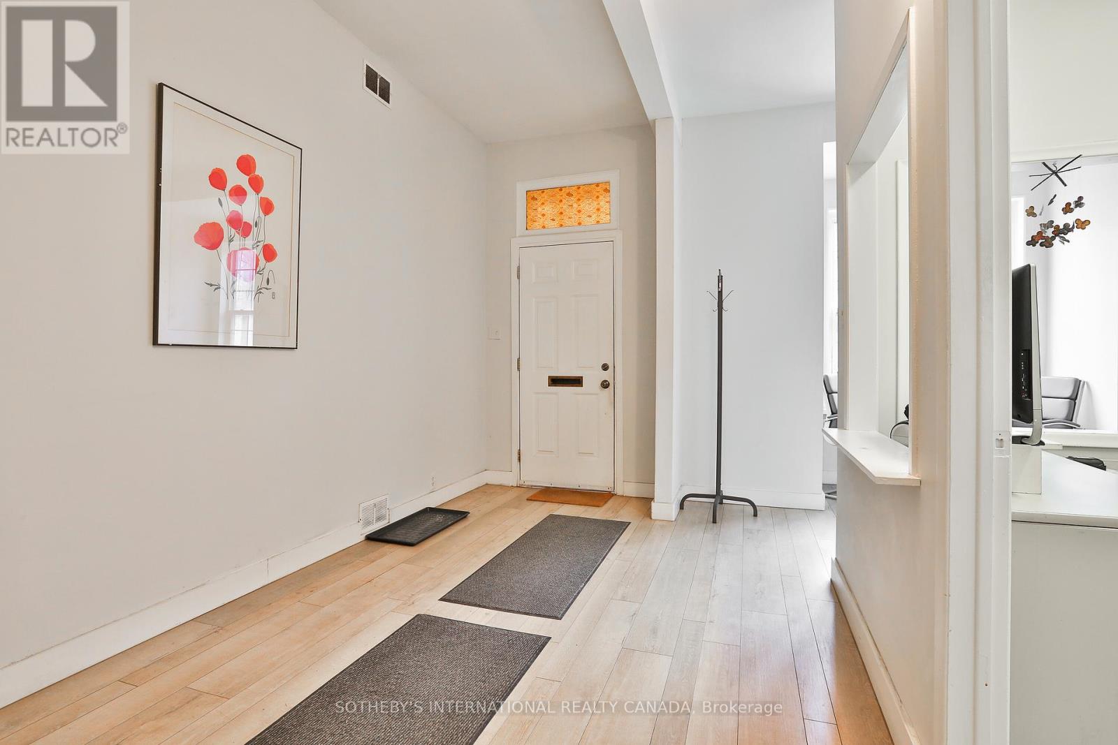108 SCOLLARD STREET
