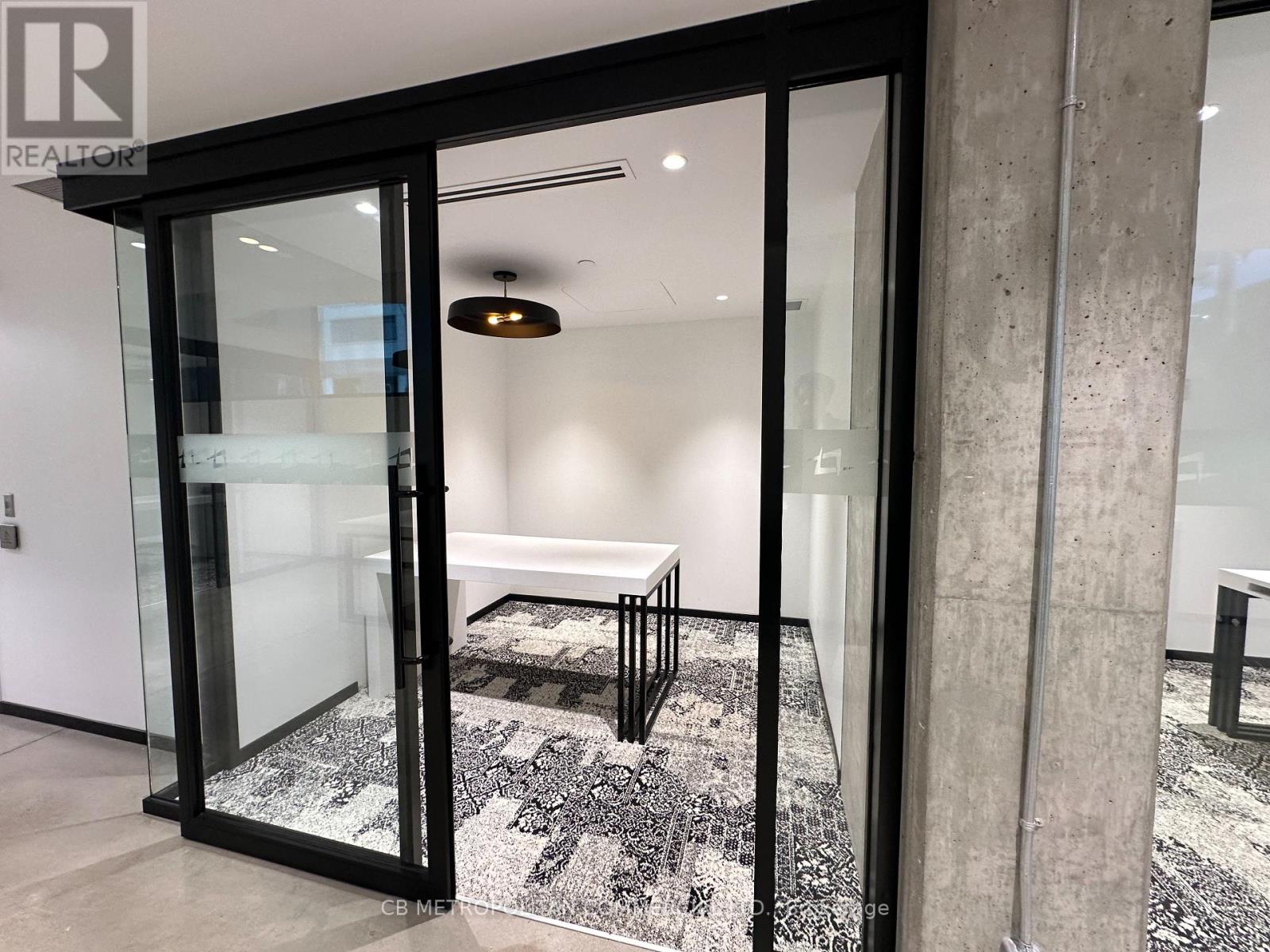 103 – 1027 YONGE STREET