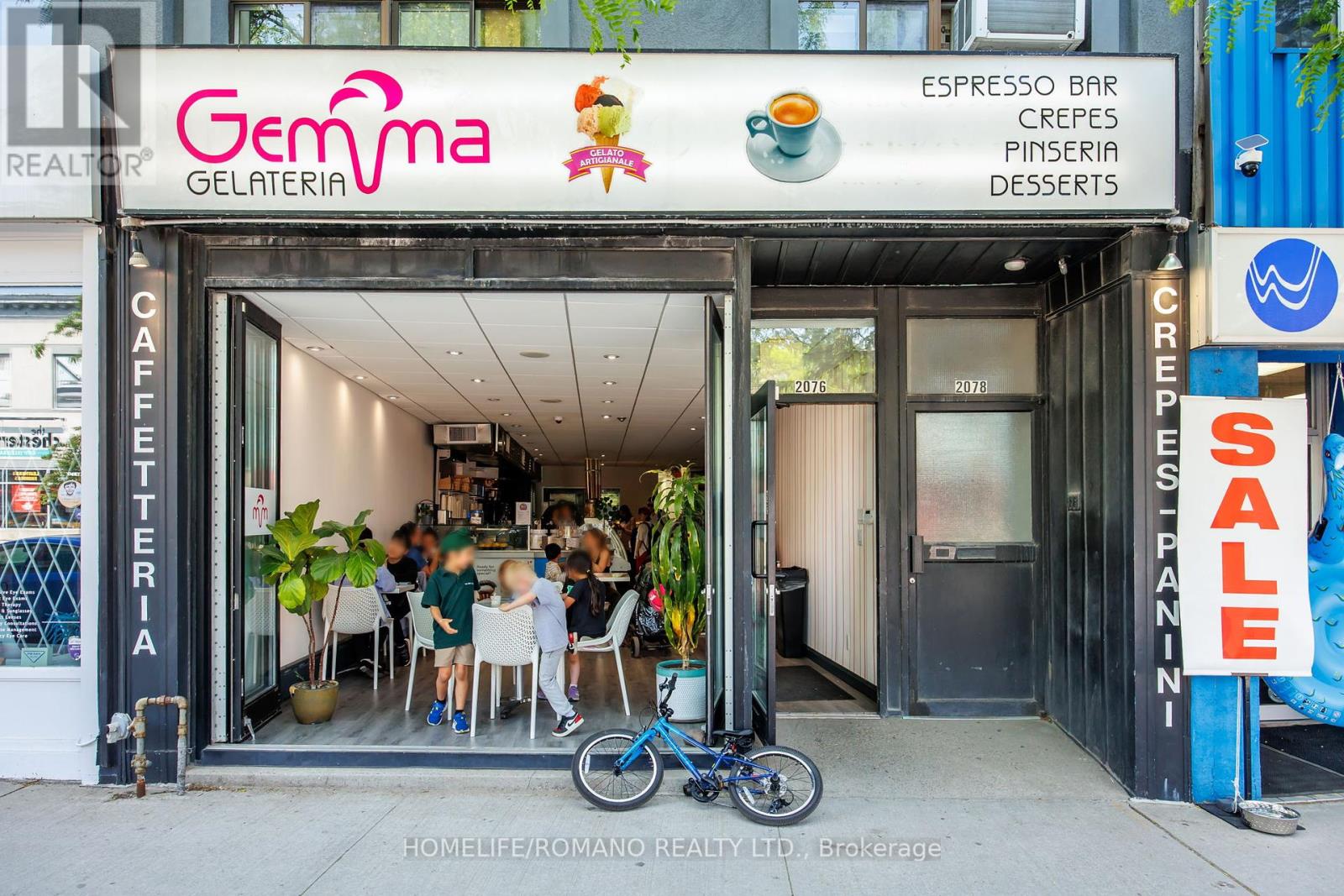 2076 YONGE STREET