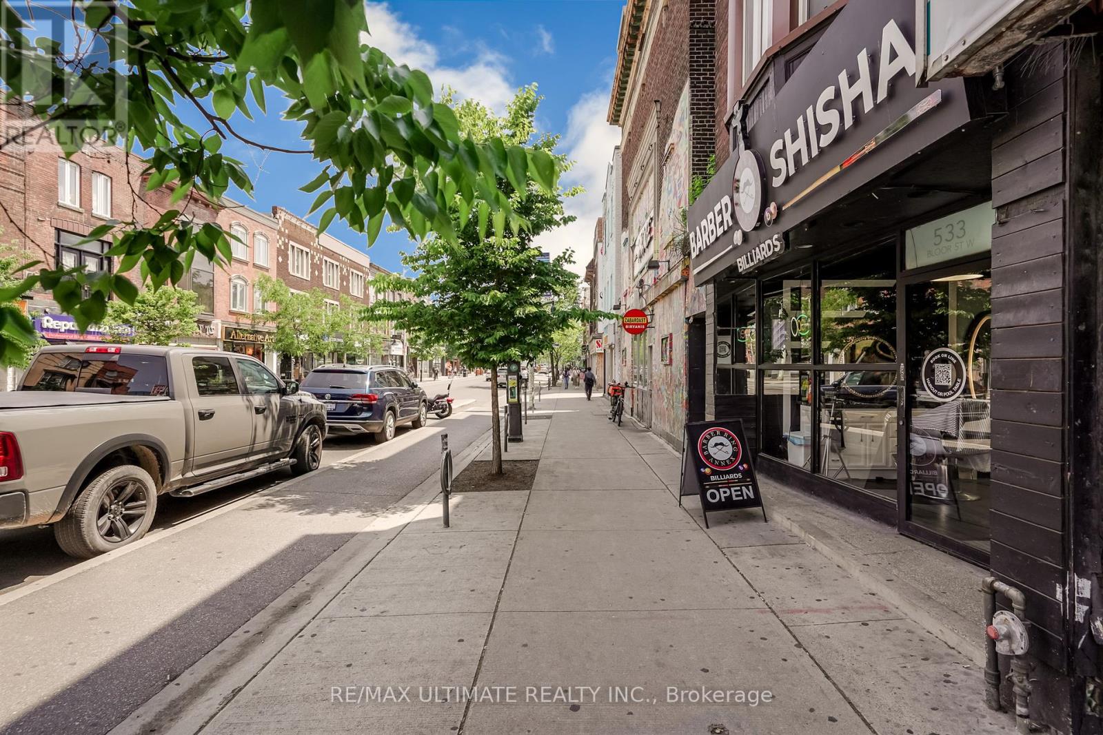 533 BLOOR STREET W