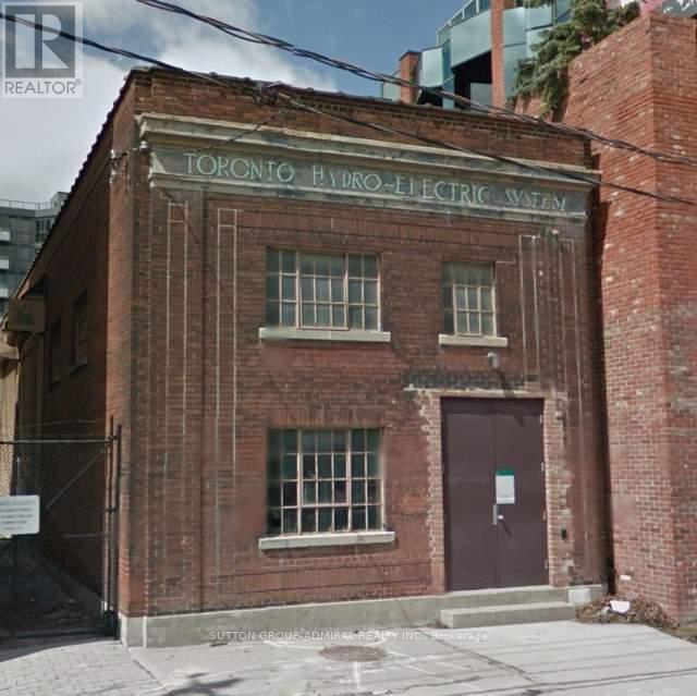 18 PORTLAND STREET