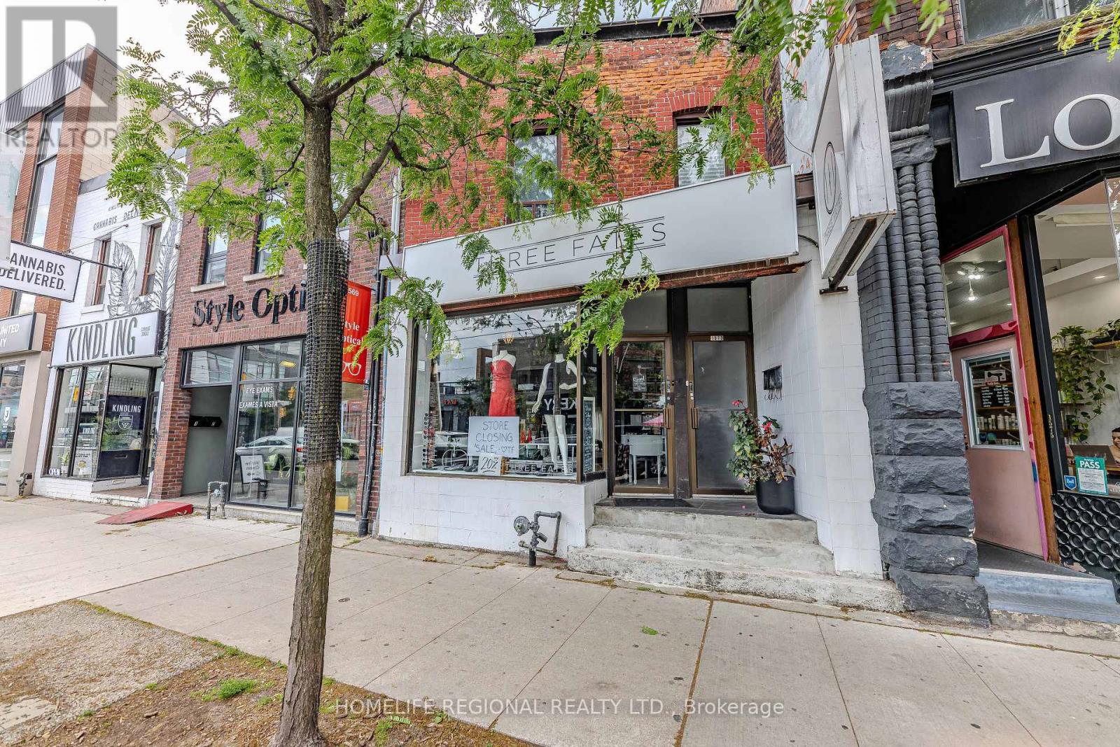 MAIN FLOOR – 1573 DUNDAS STREET W