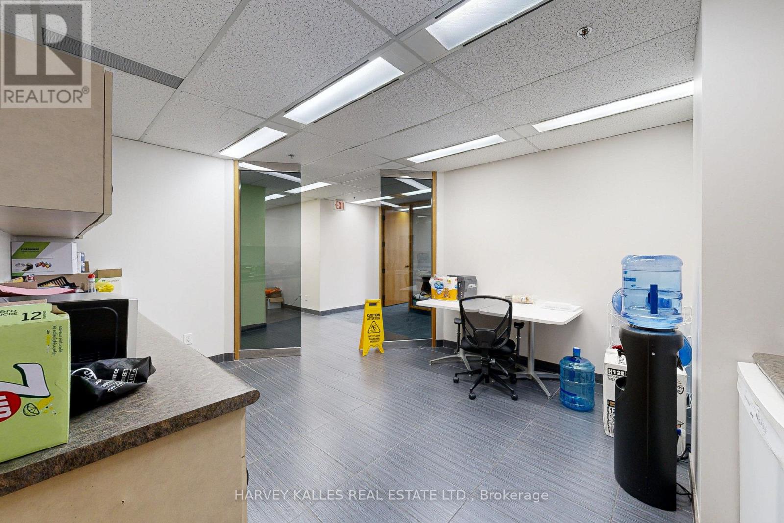 302 – 45 SHEPPARD AVENUE E