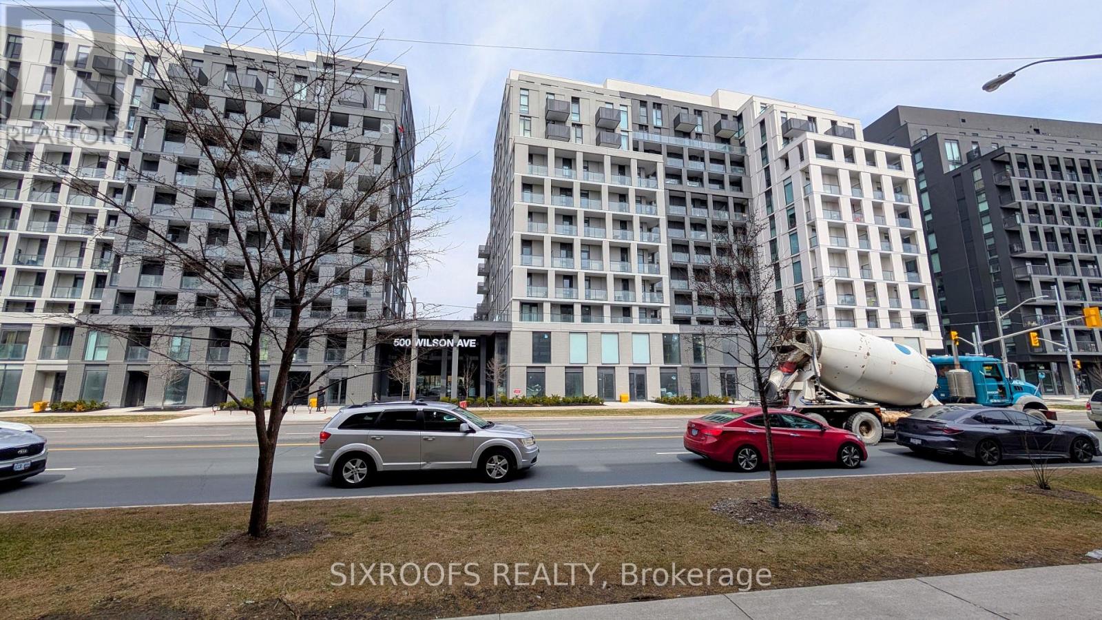 33 – 500 WILSON AVENUE