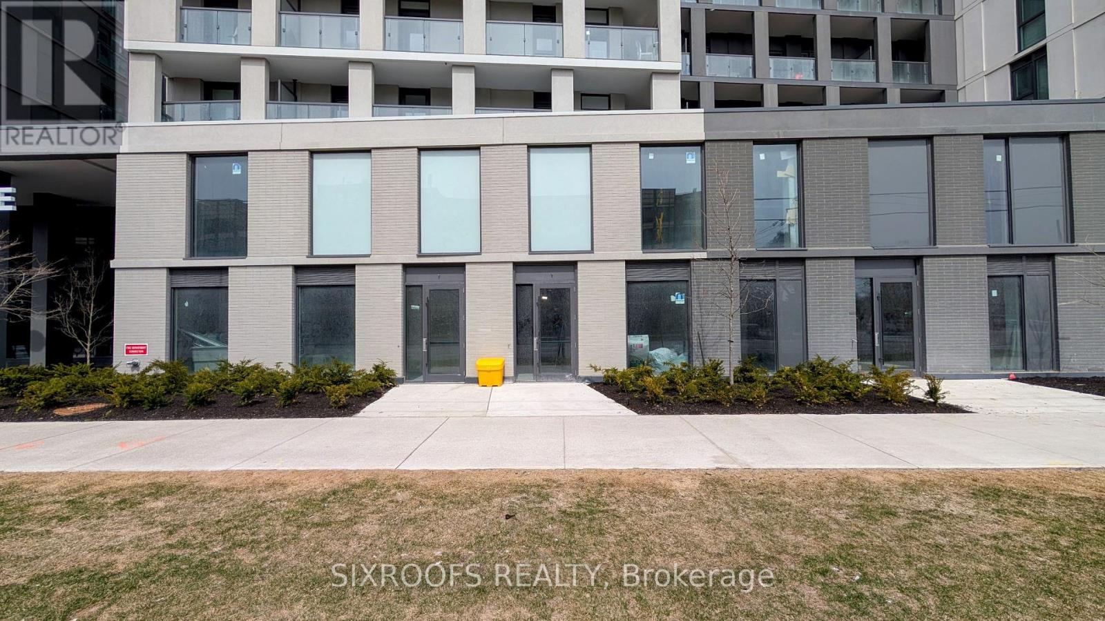 33 – 500 WILSON AVENUE