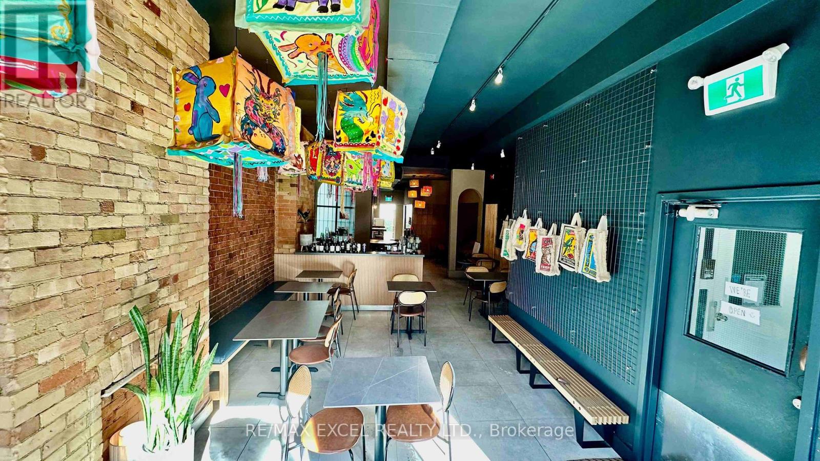 MAIN – 74 GERRARD STREET E