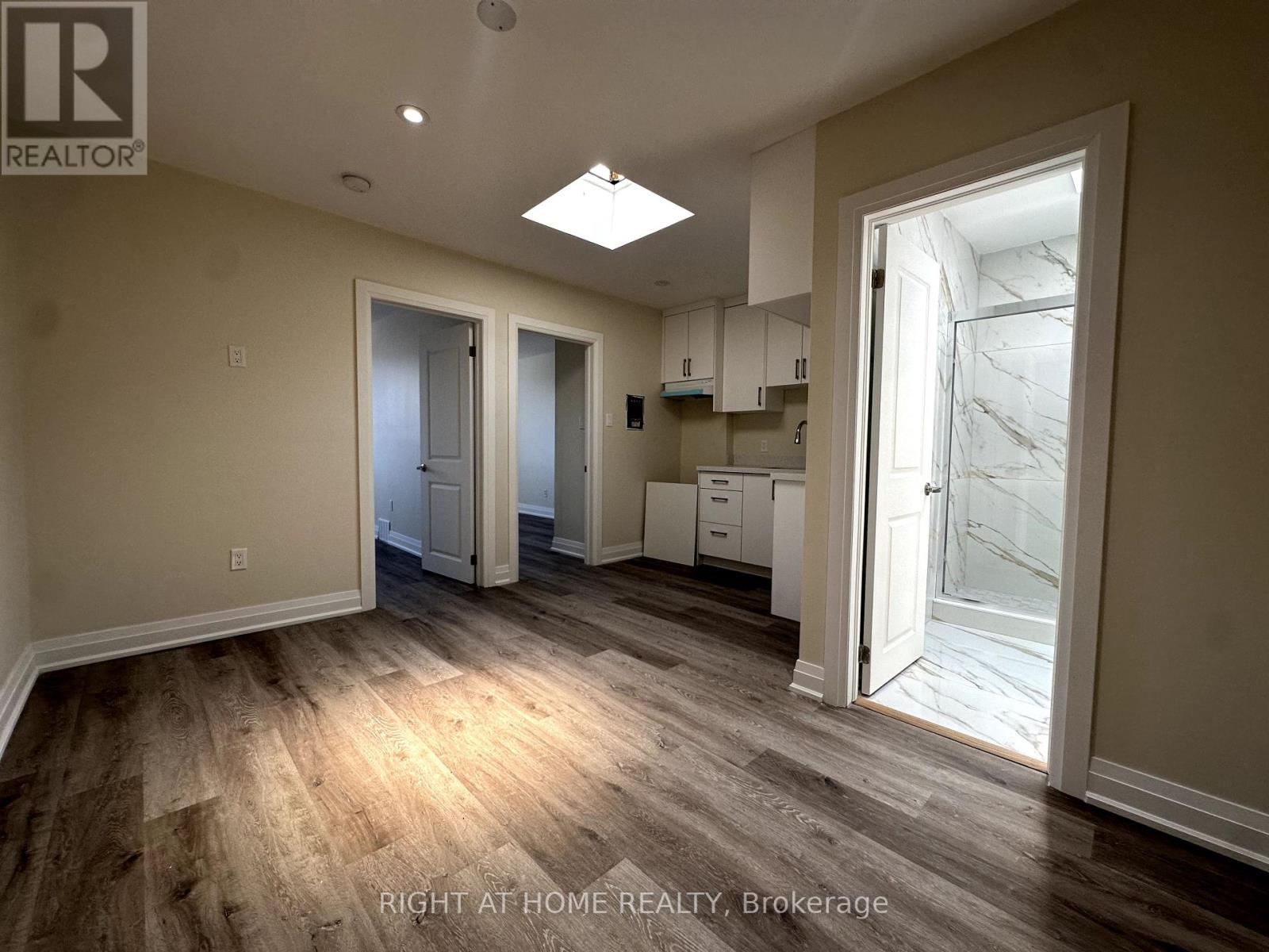 2 – 1637 EGLINTON AVENUE W