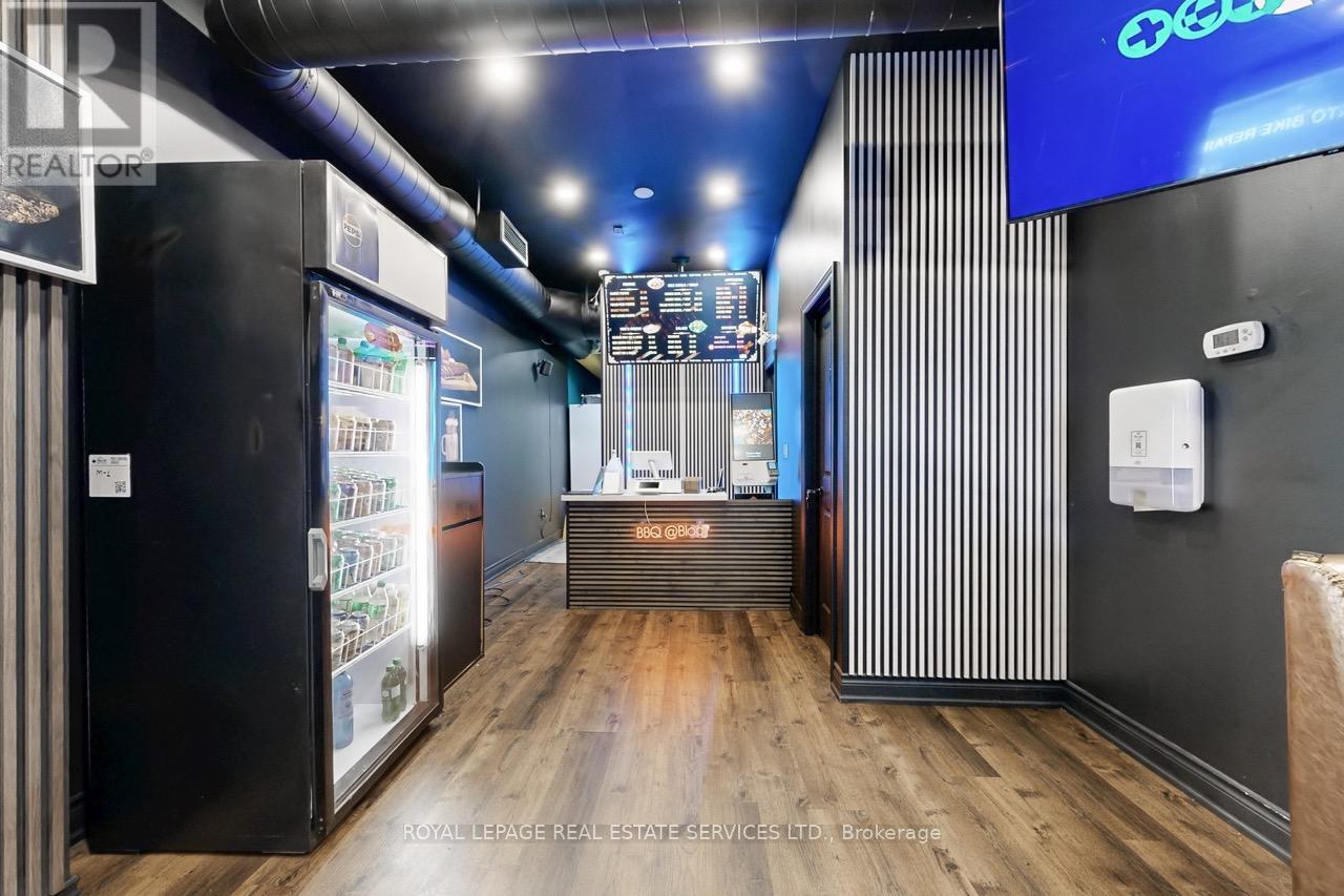 914 BLOOR STREET W
