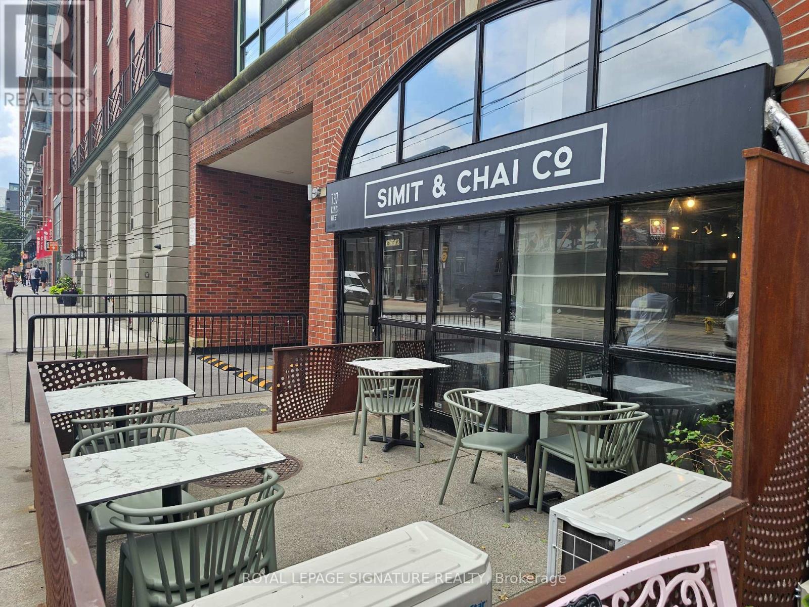 787 KING STREET W