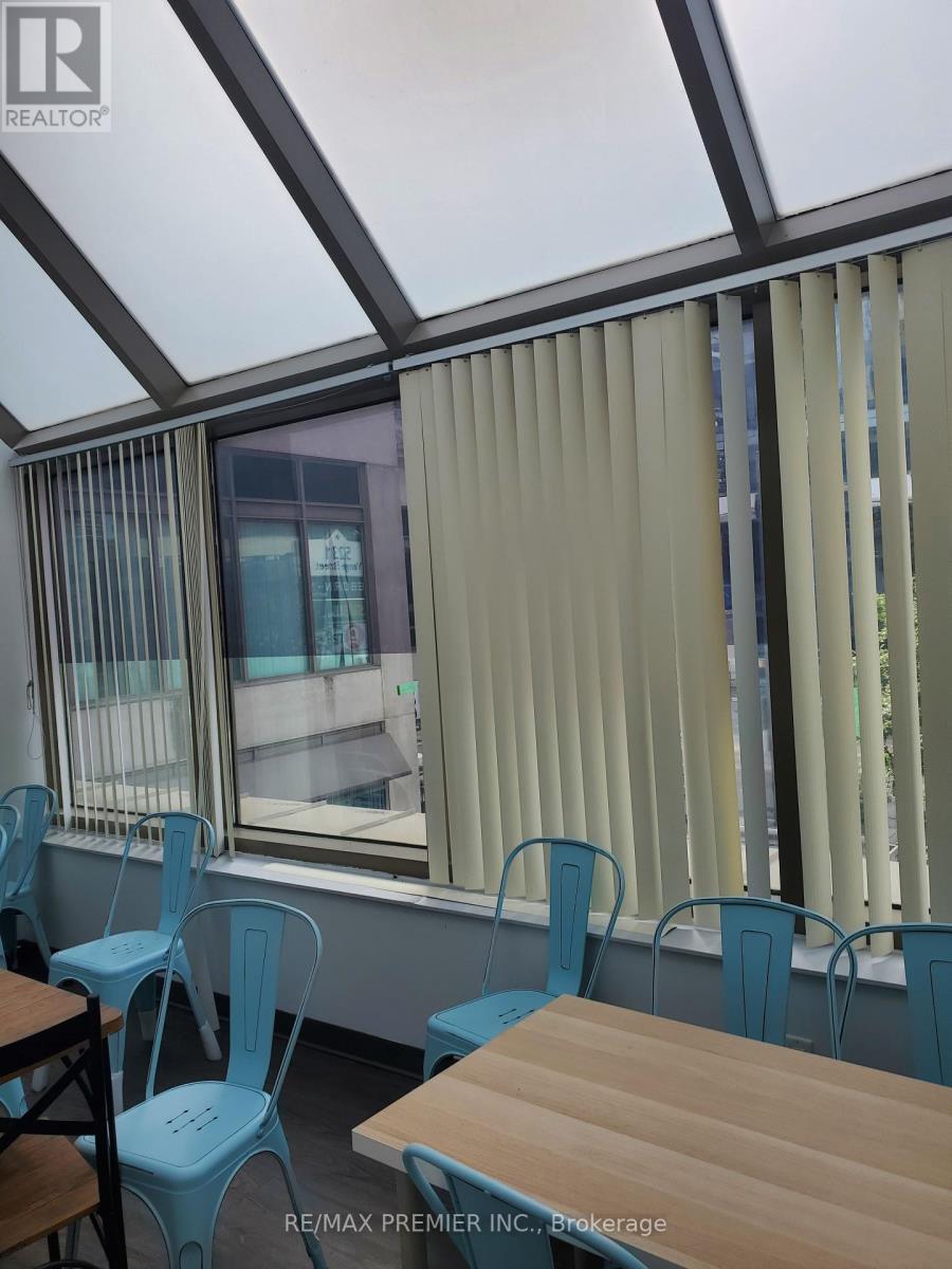 203B – 5231 YONGE STREET