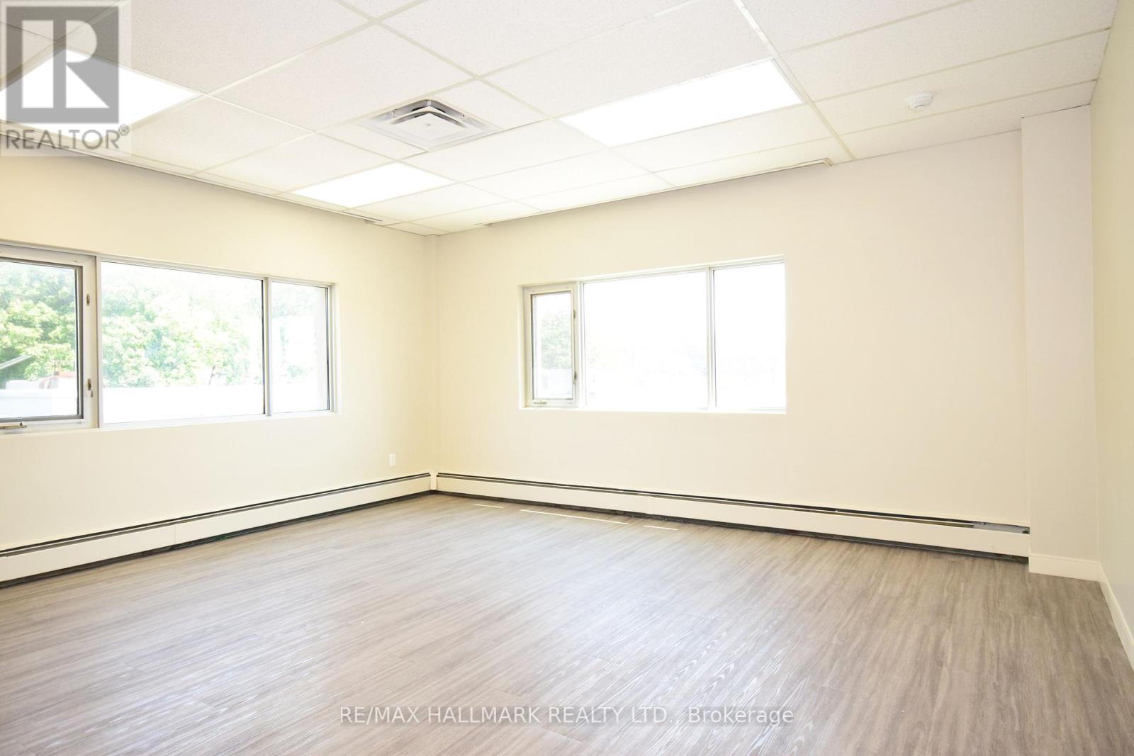 303 – 1200 LAWRENCE AVENUE E