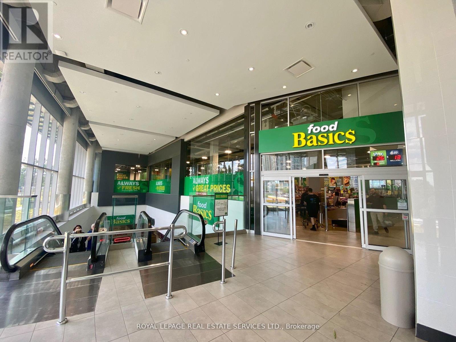 144 – 4750 YONGE STREET