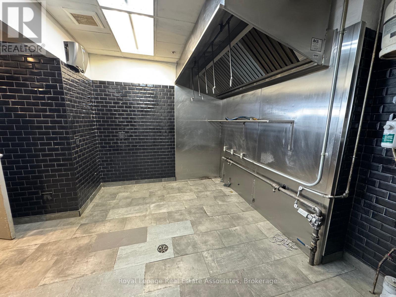 79 KENSINGTON AVENUE