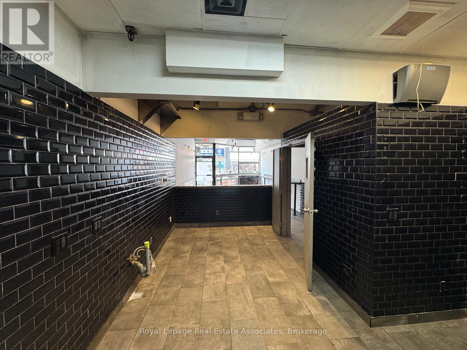 79 KENSINGTON AVENUE