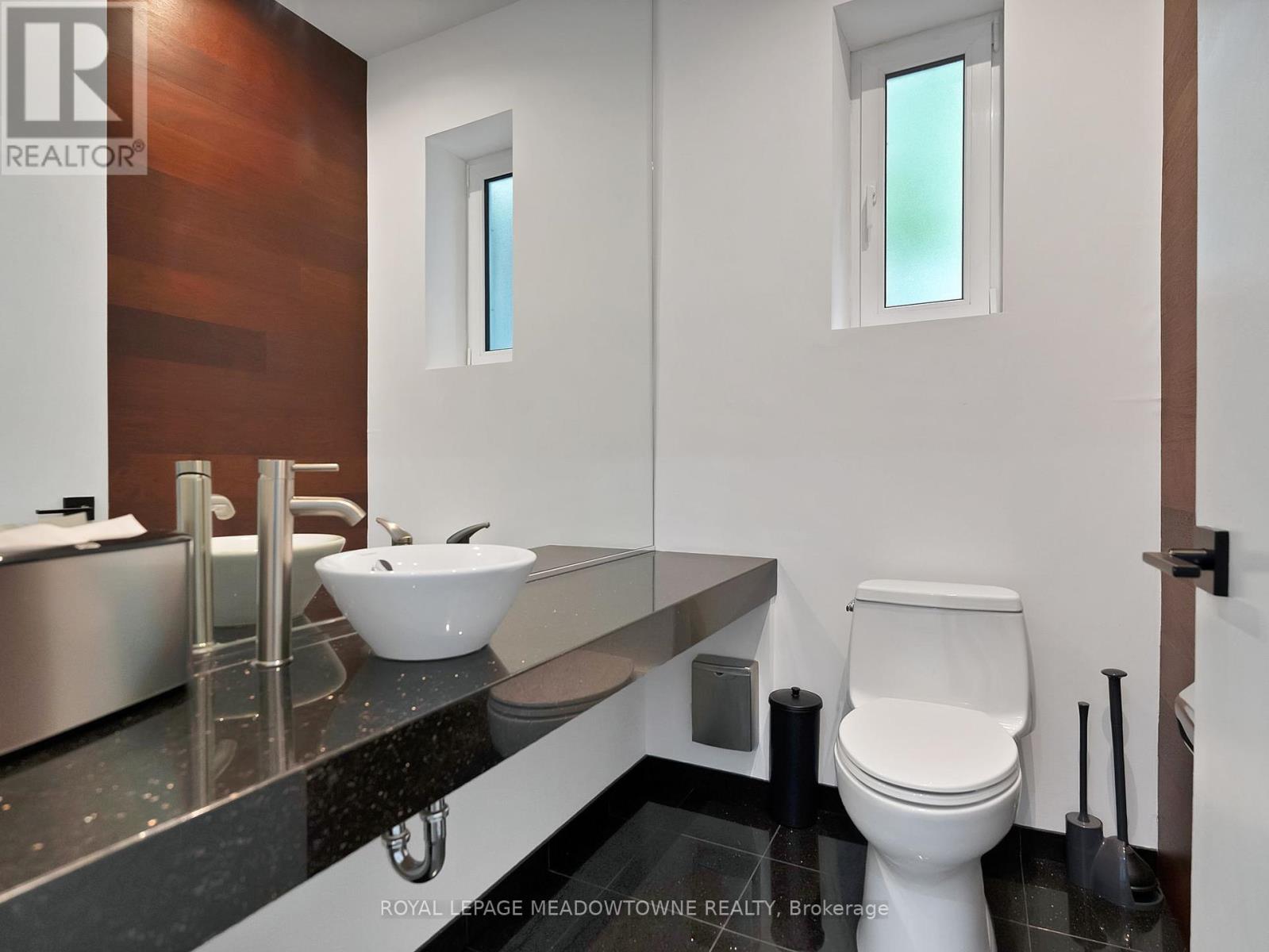 544 RICHMOND STREET W
