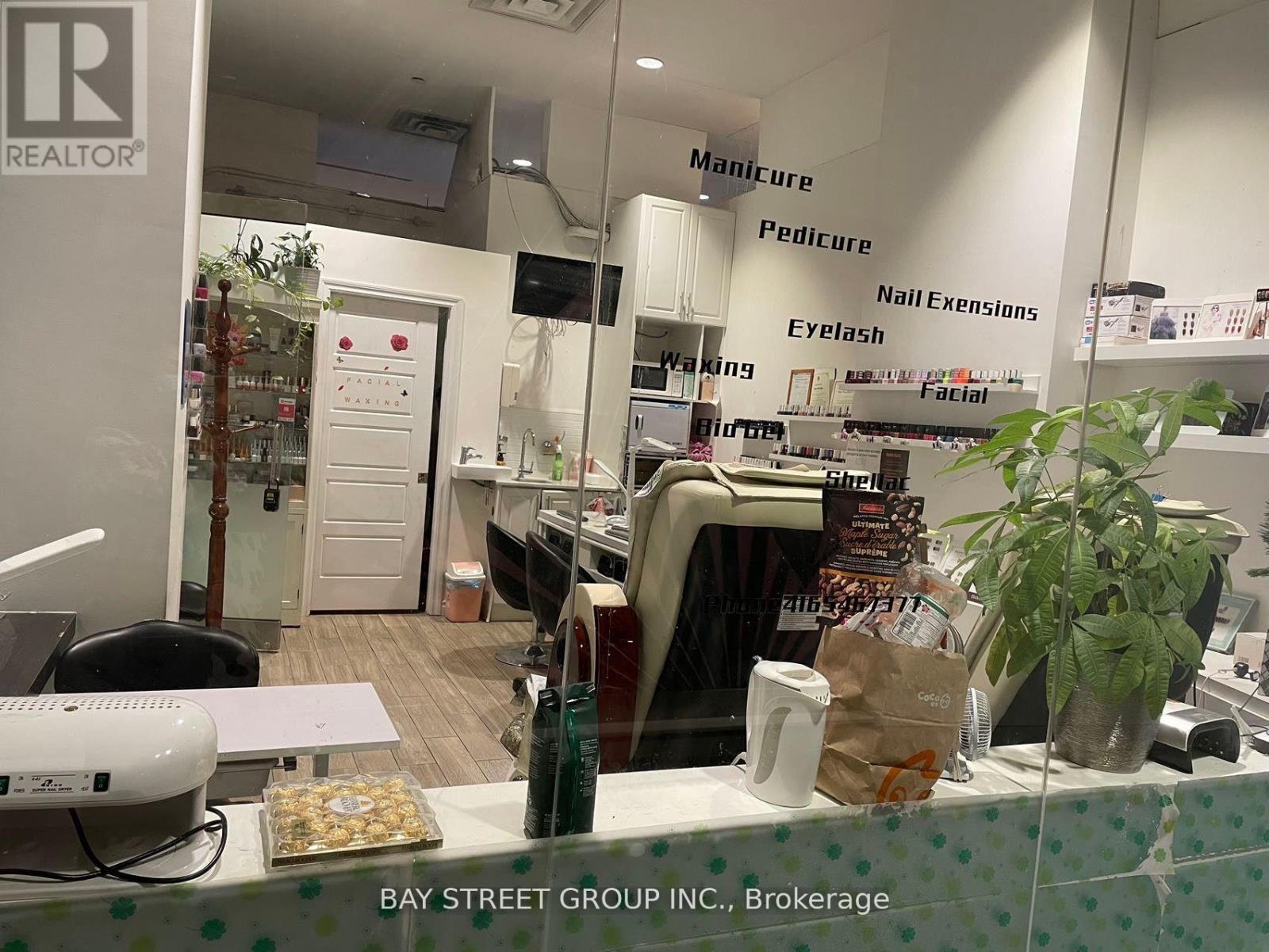 157 – 4750 YONGE STREET