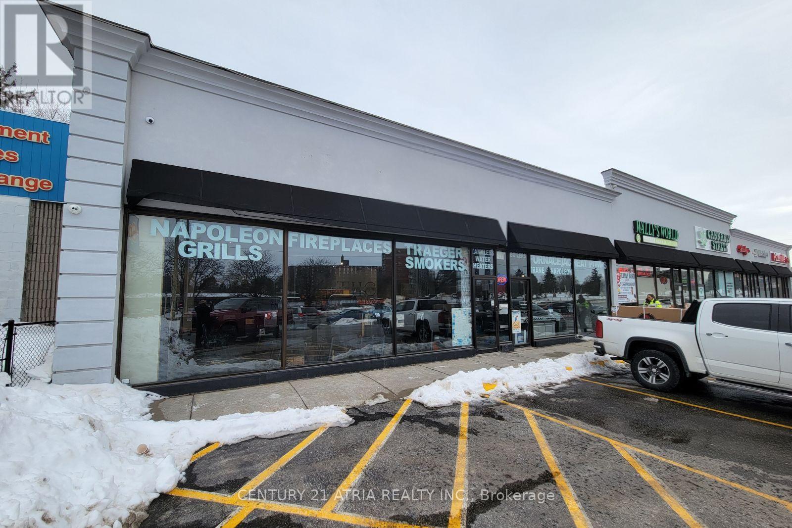 1 – 1100 SIMCOE STREET N