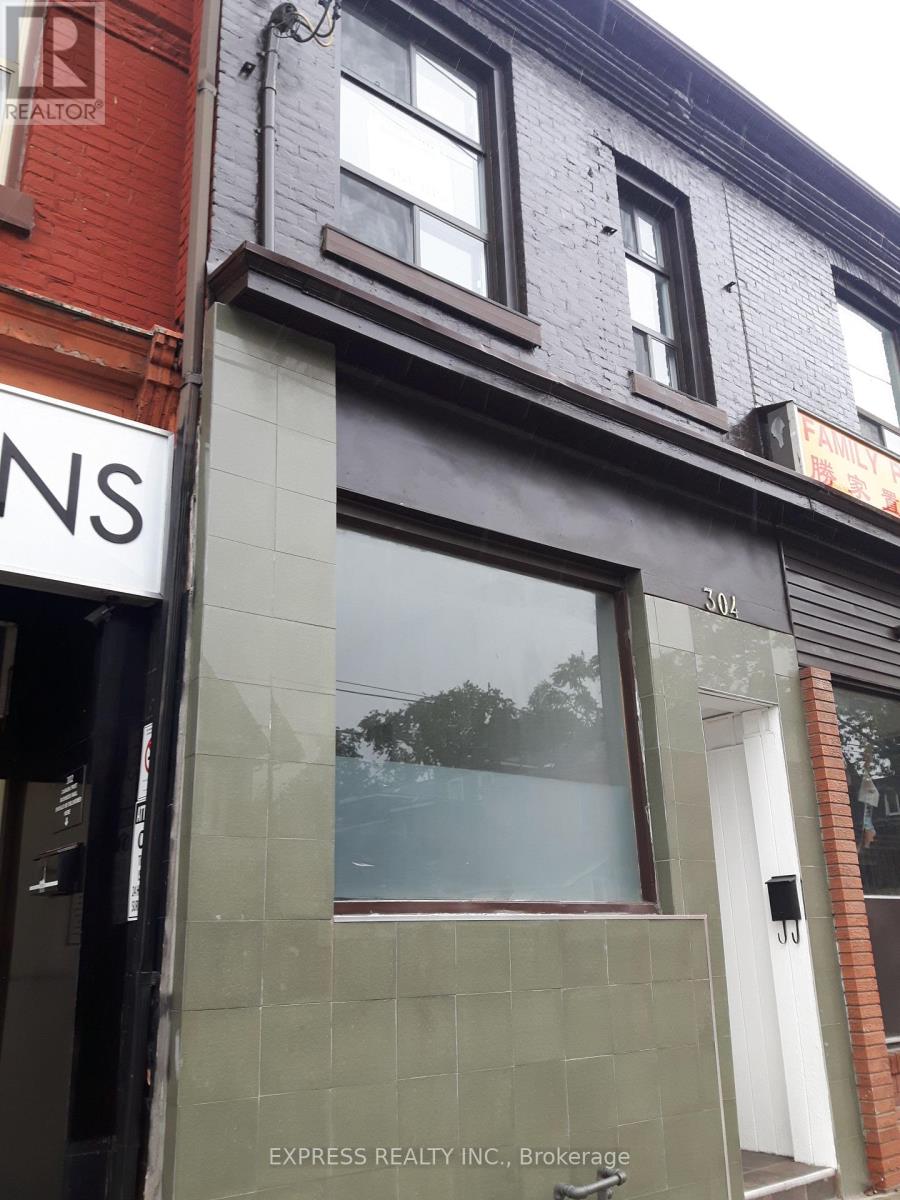 UPPER – 304 BROADVIEW AVENUE E