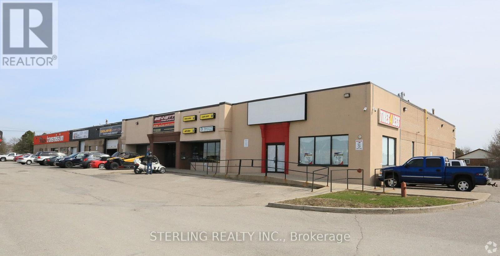 2B – 701 BROCK STREET N