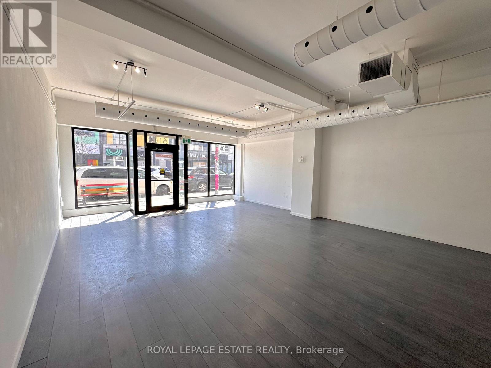 1610 GERRARD STREET E
