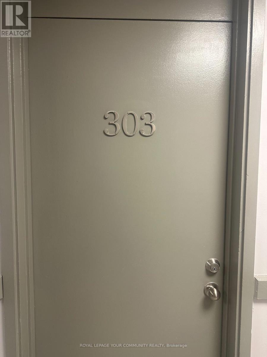 301,302,307 & 308 – 2901 LAWRENCE AVENUE E