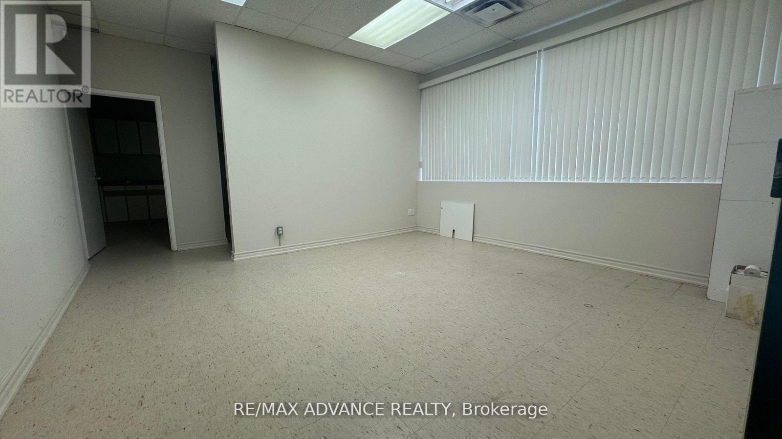 UNIT 6 – 4245 SHEPPARD AVENUE E