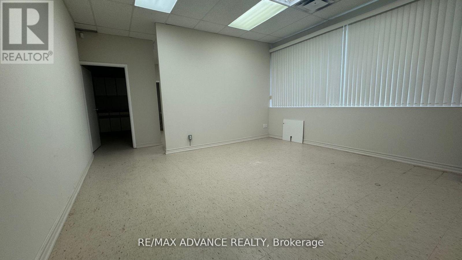 UNIT 6 – 4245 SHEPPARD AVENUE E