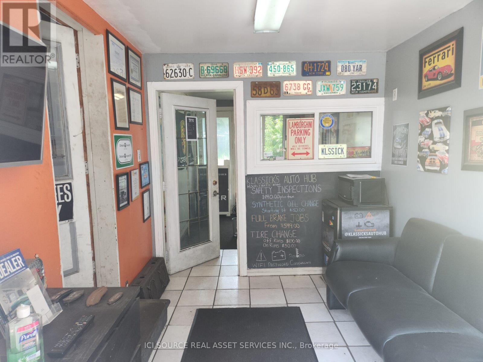 1610 MILITARY TRAIL