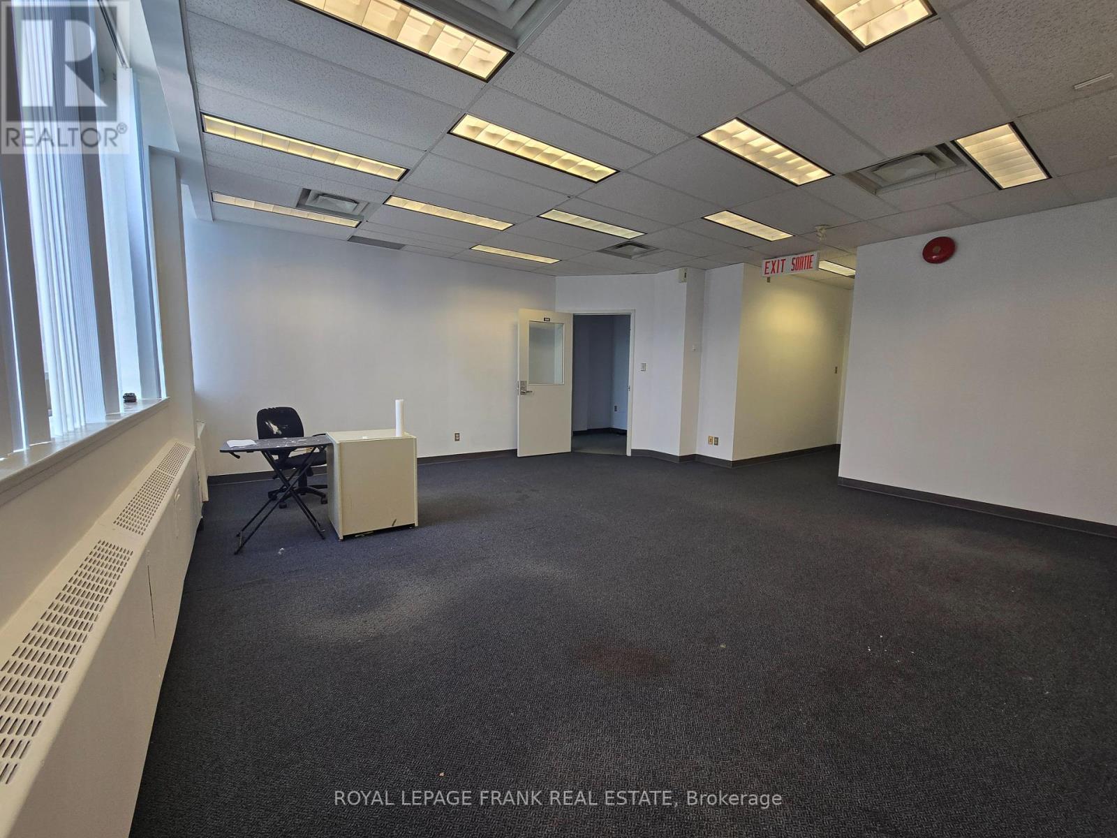 205 – 310 SIMCOE STREET S