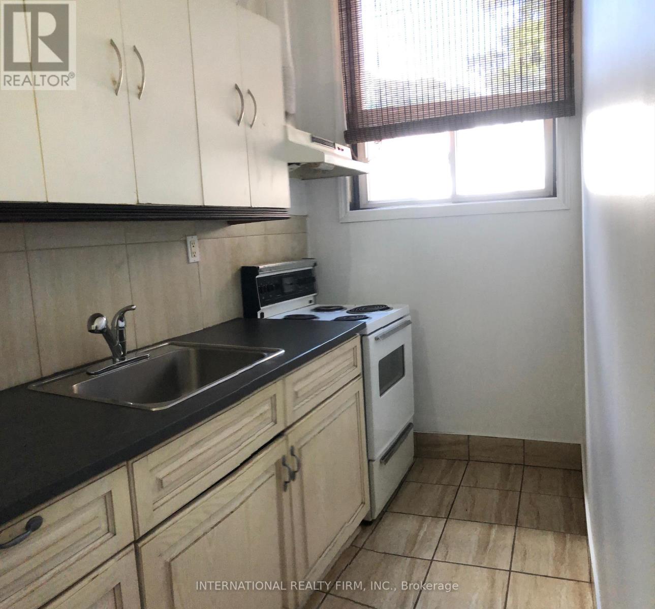 MAIN – 1272 DANFORTH AVENUE