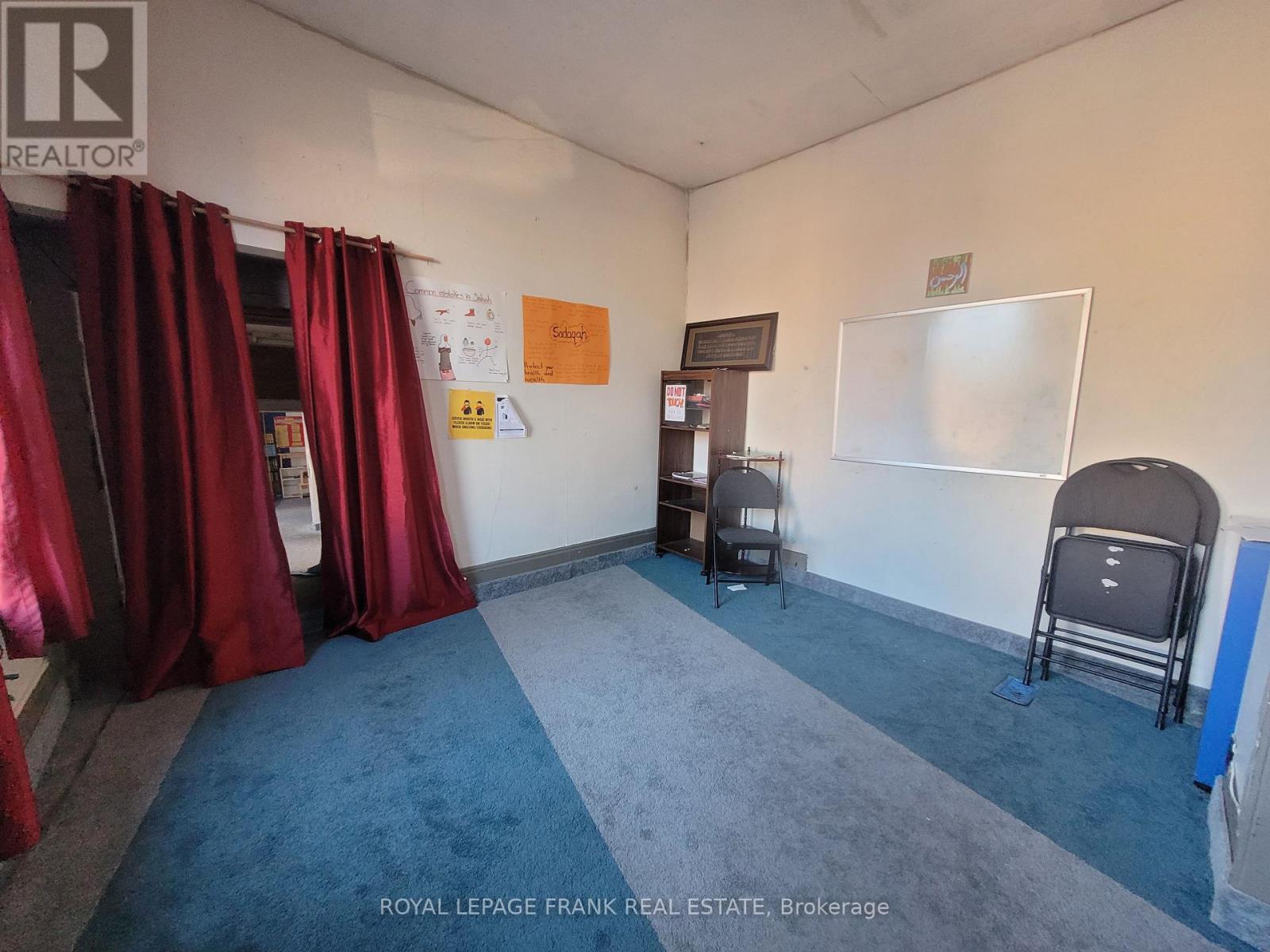 139-141 KING STREET E