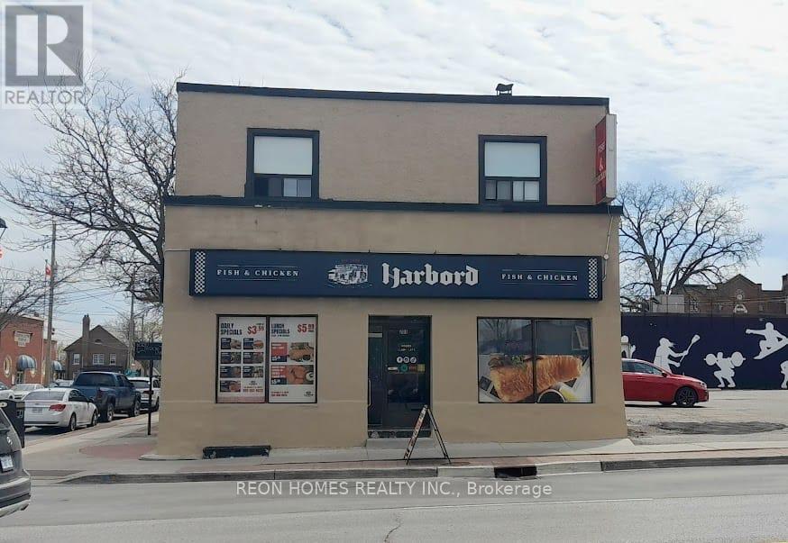 201 DUNDAS STREET W